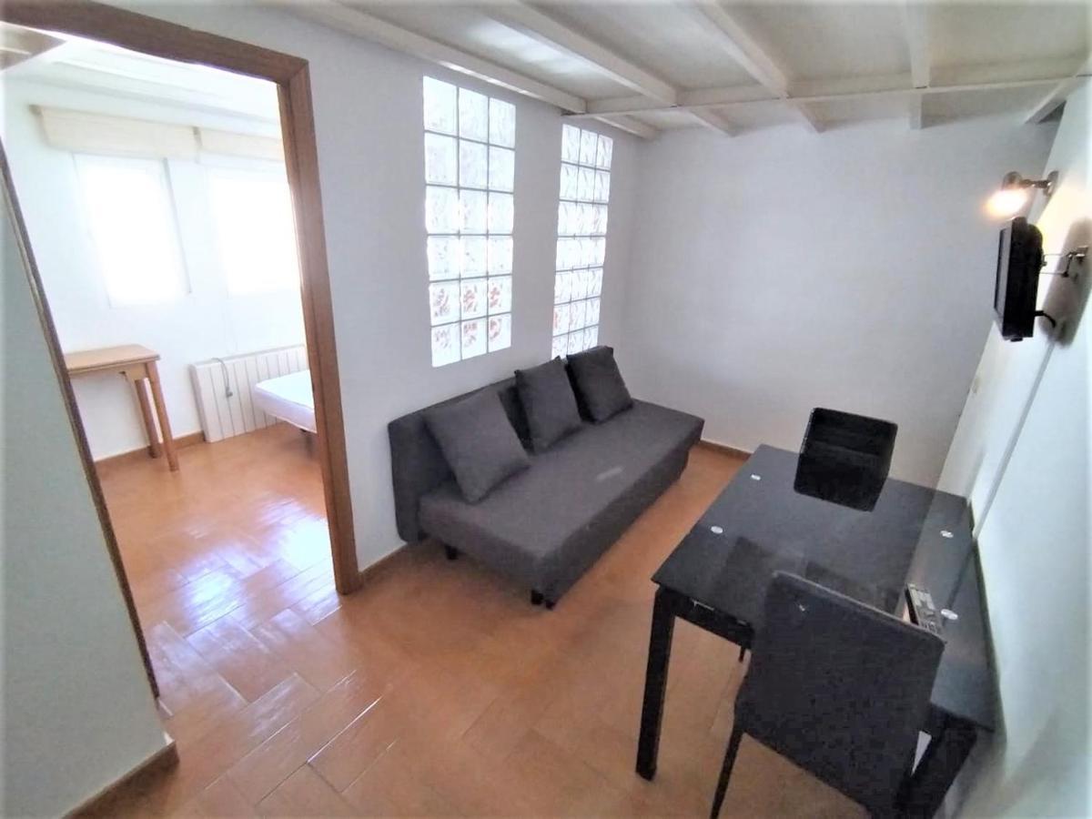 Puerta Del Sol - Plaza De Santa Ana Apartments Madrid Eksteriør bilde